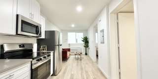 4252 Whittier Boulevard Gallery 12