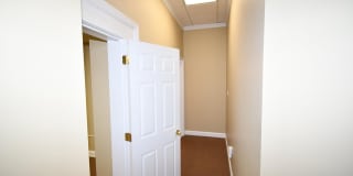 219 N HIGH Street Gallery 18