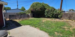 Cutest 3-Bedroom House with Covered Back Patio + Bonus Storage/Office! Gallery 31