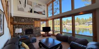 FURNISHED RIVERFRONT HOME WITH PRIVATE DOCK & HOT TUB NEAR SUNRIVER! Gallery 1