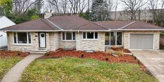 4 Bedroom 2 Bath Home in St. Louis Park! Gallery 1