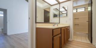 $4000 / 3BR/ 2BA  WELL MAINTAINED SINGLE FAMILY HOME WITH ENCLOSED GARAGE IN KALAMA VALLEY Gallery 21