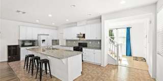 6050 Rosewood Gallery 3