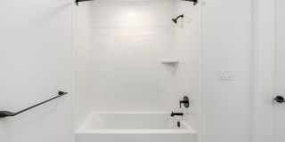3450 West 43rd Street Gallery 180