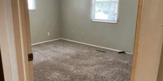 STUDENTS WELCOME! 4 Bed 2 Bath Home in West Ft Collins w/ Garage and Fenced Yard Gallery 19