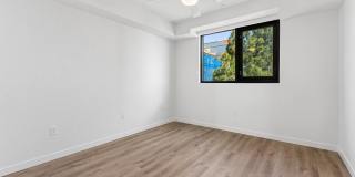 Onyx on Park Gallery 125