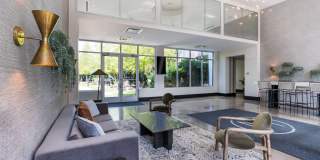 Luxe Logan Square Gallery 10