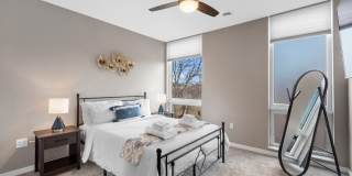 1817 North Arlington Place Gallery 15