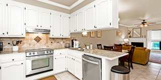 2 Bedroom Furnished Townhome off Jefferson Hwy| All Utilities Included|Community Pool| Long Term Rental Gallery 3