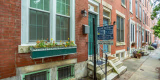 Beautiful 2 Bedroom, 2 Bathroom Historical Row Home Gallery 16