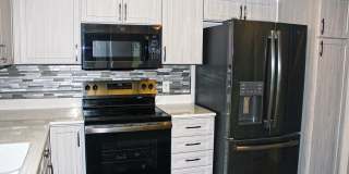 Heather Gardens  55+ Community 2 bedroom 2 bathroom condo! Gallery 14