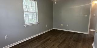 1206 Beach Avenue Gallery 7