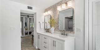 Coastal Luxury Living Just Minutes from Madeira Beach - 3bed | 2 bath Gallery 30