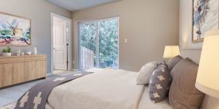 Air Conditioning! Beautiful Newer Construction Home!  3 Master Bedrooms! Gallery 6