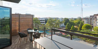 The Flats at River North Gallery 27