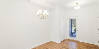 Spring deal : 500$ rewards for a 15 month rental lease - Elegant  3br/2.5 bath Townhome available- well maintained and like New Gallery 22
