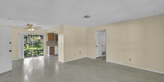 160 NE Bracken Road Gallery 7