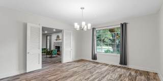 UPDATED MID-CENTURY MODERN HOME WITH SPECIAL CHARACTER Gallery 8