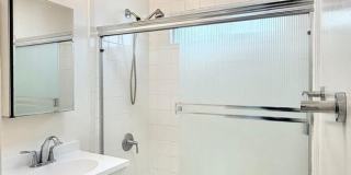 Meadowbrook Apartments Gallery 9