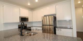Upscale Three-bedroom Townhome! Gallery 10
