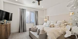 This luxurious townhouse on Cherry St. Gallery 28