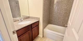 Stylish condo with new upgrades, tennis courts, and pool access Gallery 14