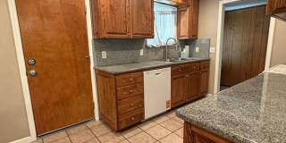 Adorable house with large deck,  yard and RV access Gallery 35