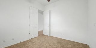 1133 E Buckingham Avenue Gallery 19