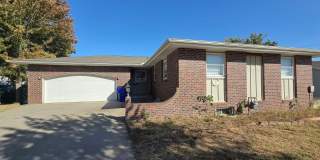 3-Bedroom, 3-Bath Home on a Quiet Cul-de-Sac Gallery 1