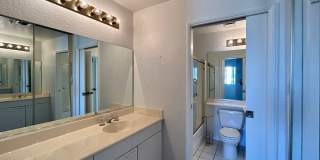 AVAILABLE NOW!! 2 Bedrooms 2 Bathroom Condo in Palm Springs! Gallery 20