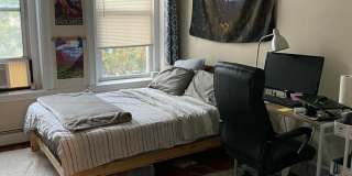 Large 4 bed in Allston Gallery 21