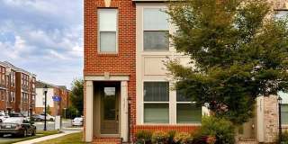 23451 EPPERSON Square Gallery 1