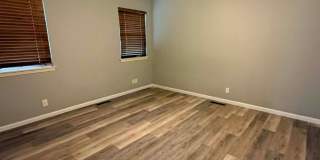 BEAUTIFUL  3 Bedroom 2 Bathroom Home in Royal Heights with garage and large back patio!!!! Gallery 14