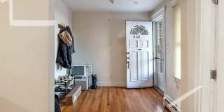 Great 3 Bed (1st Fl Duplex) Close to Green Line and Bus Stop Gallery 32