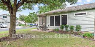 109 Providence St Gallery 29