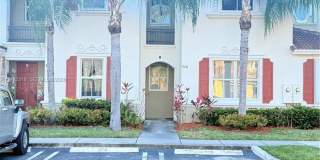 978 NE 42nd Pl Gallery 1