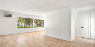Avenue 55 Gallery 10