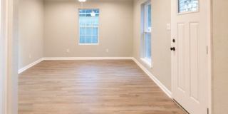 512 Vernon Street Gallery 26