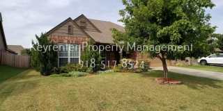 3 Bed | 2 Bath in Jenks! Gallery 3