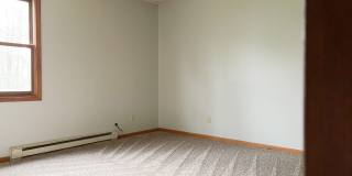 Spacious Northside Apartments Gallery 6