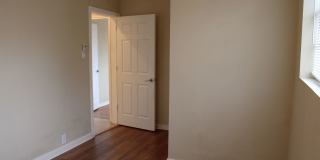 2 BEDROOM - MAHNCKE PARK Gallery 15