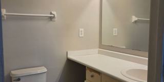 2 Bedroom Condo in Canal Gallery 14