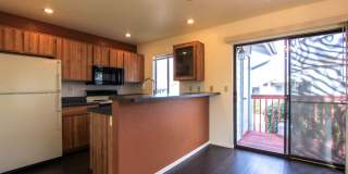 Corner Unit 2 Bedroom Condo Gallery 4