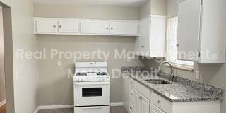 Move-In Ready Brick Ranch on a Corner Lot | Warren Gallery 6