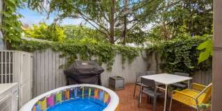 304 Warren Street Gallery 13