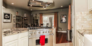 Furnished 3-bedroom in Travis Heights with Downtown Views! Gallery 6