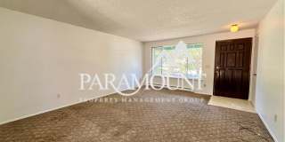 Charming 2-Bedroom Duplex with Garage! Gallery 6