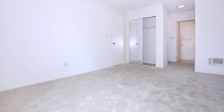 Emerald Victoria Apartments Gallery 28