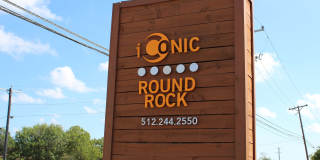IConic Round Rock Gallery 30