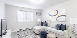 311 N Sycamore Ave Gallery 1